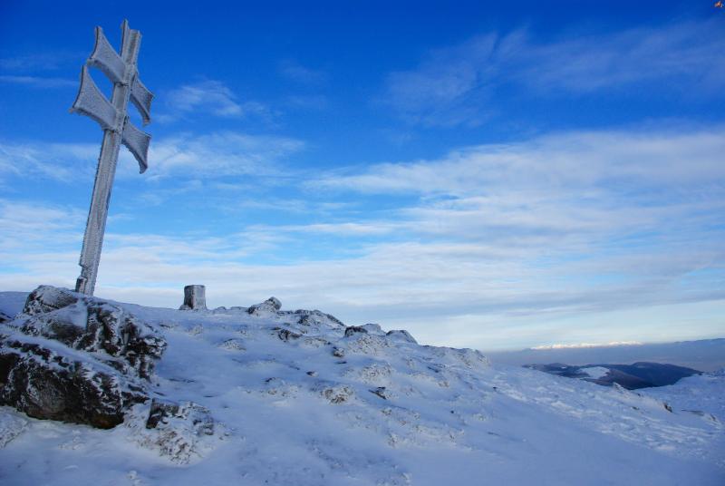 szczyt Kľak z widokiem na Tatry Zachodnie i Wysokie