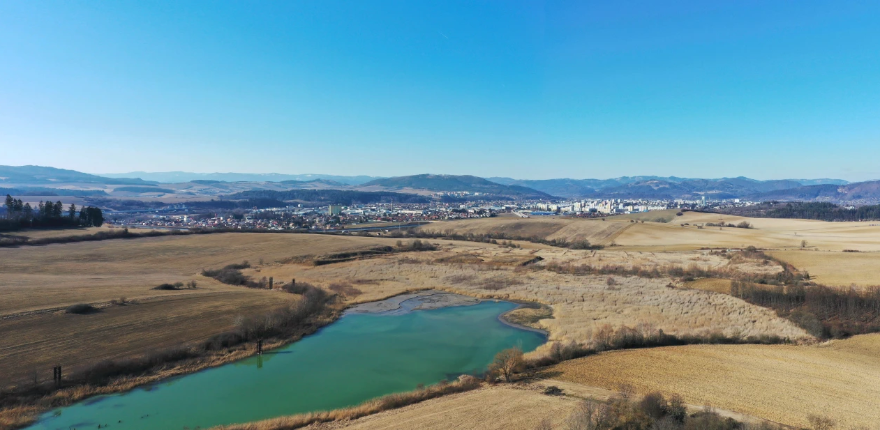 Desde el pueblo de Rosina, detrás de la vista de Žilina